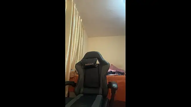 Zazz015 online show from January 7, 2026, 4:53 pm