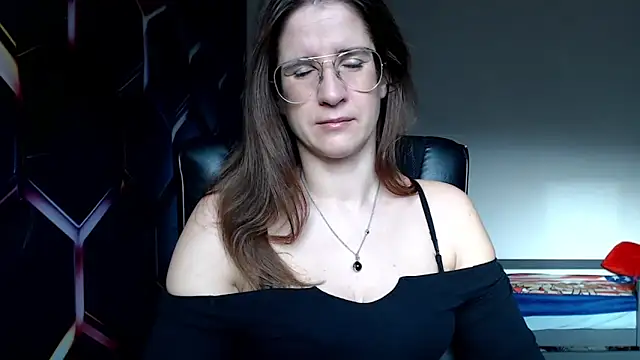 KayaRose online show from December 7, 2024, 8:11 am