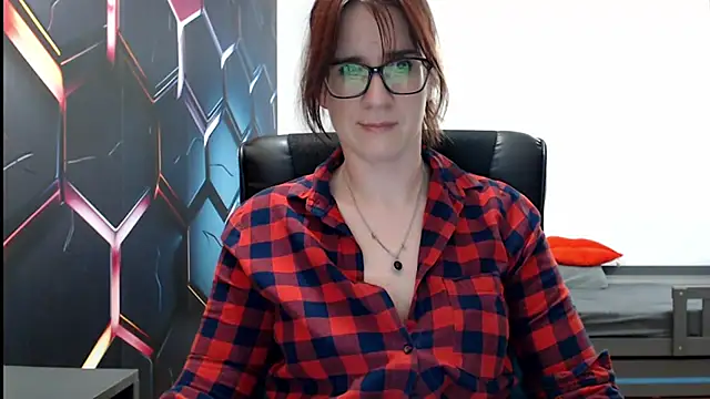 KayaRose online show from March 10, 2025, 4:14 pm