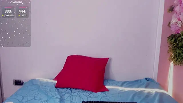 Mikasa Horny online show from April 21, 2026, 1:39 pm