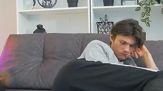 CalvinCay online show from March 7, 2025, 1:42 am