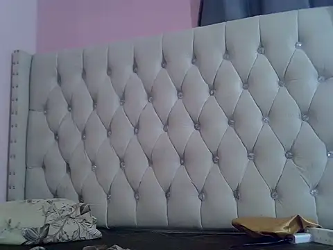 Snapshot of Amberay1 chatting on November 8, 2025, 7:41 am Amberay1 online show from November 8, 2025, 7:41 am