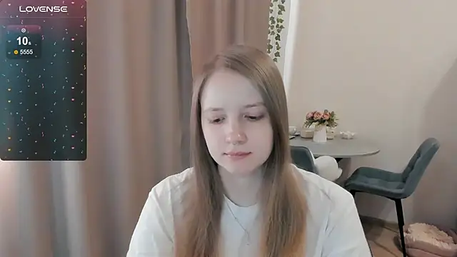 Snapshot of Alyaley chatting on April 24, 2026, 7:55 am Alyaley online show from April 24, 2026, 7:55 am