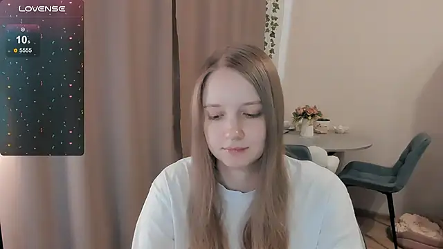 Snapshot of Alyaley chatting on June 3, 2026, 9:34 am Alyaley online show from June 3, 2026, 9:34 am