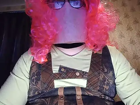 Snapshot of Crossdresser_Elena chatting on June 13, 2026, 3:54 pm Crossdresser Elena online show from June 13, 2026, 3:54 pm