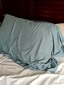 Snapshot of momentum2023 chatting on September 16, 2025, 3:13 pm momentum2023 online show from September 16, 2025, 3:13 pm