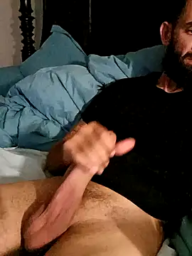 Snapshot of momentum2023 chatting on October 16, 2025, 10:44 pm momentum2023 online show from October 16, 2025, 10:44 pm