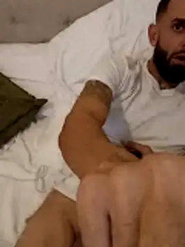 Snapshot of momentum2023 chatting on November 18, 2025, 4:06 am momentum2023 online show from November 18, 2025, 4:06 am