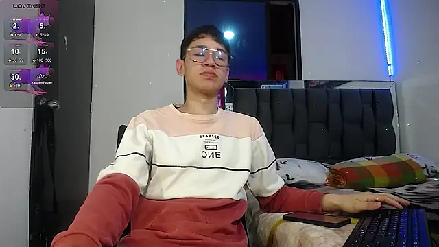 Mr daren  online show from February 4, 2025, 5:45 pm