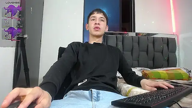 Mr daren  online show from February 6, 2025, 6:13 pm