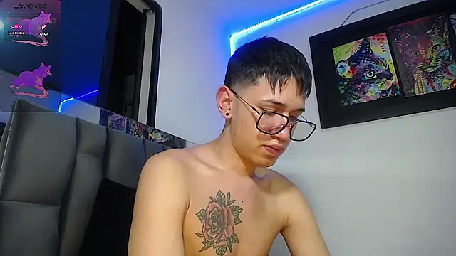 Mr daren  online show from February 12, 2025, 1:19 am