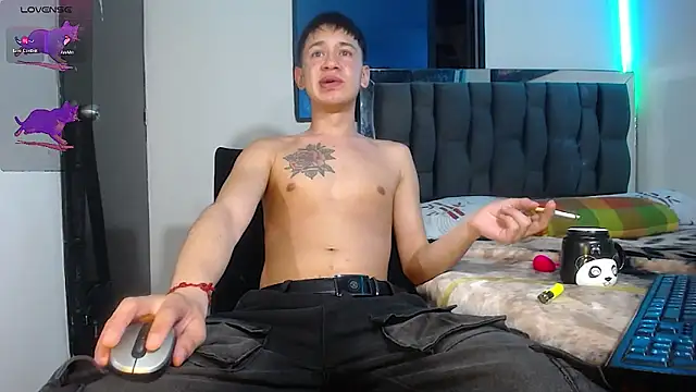 Mr daren  online show from February 13, 2025, 9:06 pm