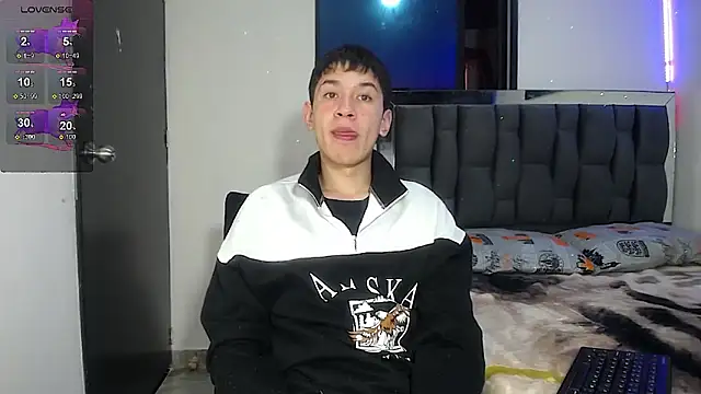 Mr daren  online show from March 4, 2025, 5:56 pm