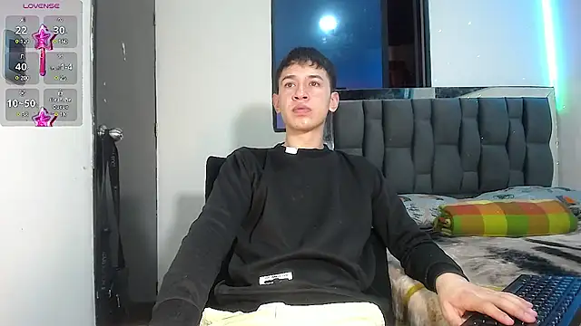 Mr daren  online show from March 18, 2025, 2:04 pm