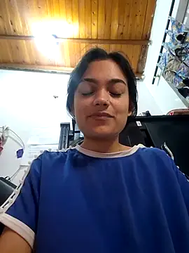 littlemelii online show from December 22, 2024, 8:38 am