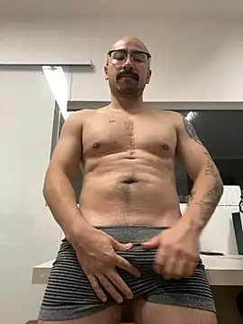 SeizoC online show from April 10, 2026, 6:51 am