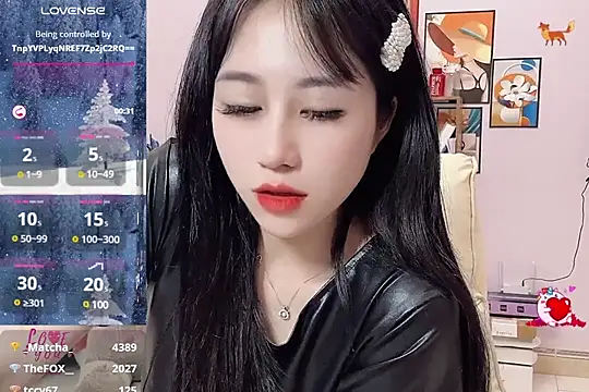  LLisa  online show from February 13, 2025, 10:54 pm