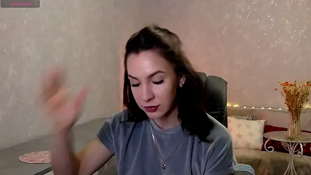 Naughty  Megan online show from March 13, 2026, 4:52 am