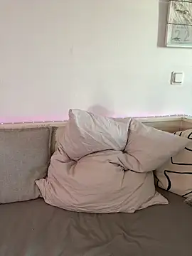 Alisa-Marie online show from February 25, 2026, 12:48 pm