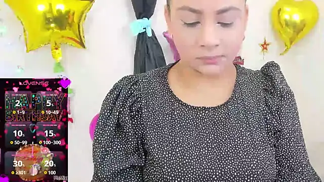 Snapshot of sofia_valeriaa chatting on December 16, 2024, 6:49 pm sofia valeriaa online show from December 16, 2024, 6:49 pm