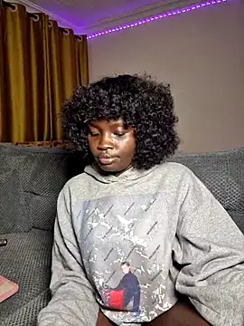 Mon cherrie  online show from September 9, 2025, 11:48 pm