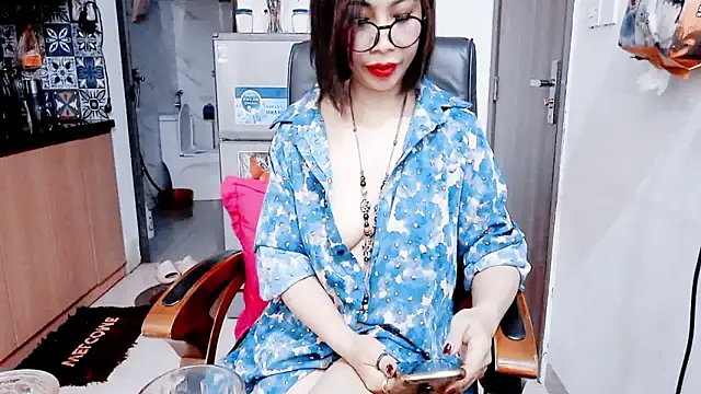 Miu-Le online show from March 1, 2026, 7:05 pm