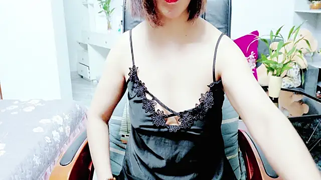 Miu-Le online show from June 23, 2026, 8:23 am