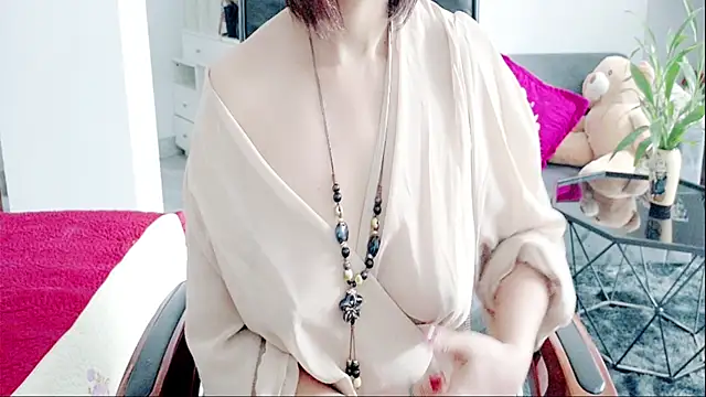 Miu-Le online show from July 28, 2026, 5:01 pm