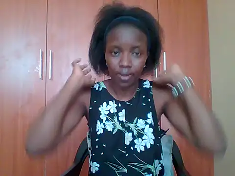 sexy darleen23 online show from November 18, 2025, 9:58 am