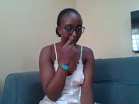 sexy darleen23 online show from June 10, 2026, 6:45 am