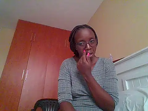 sexy darleen23 online show from August 3, 2026, 7:51 am
