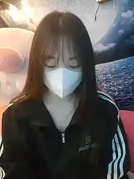 Kajisu 26 online show from February 18, 2025, 9:10 am