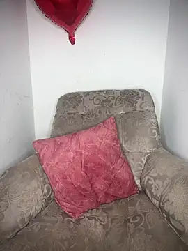 shirazz najmm online show from February 22, 2025, 10:18 am