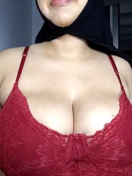 shirazz najmm online show from October 13, 2025, 2:06 pm