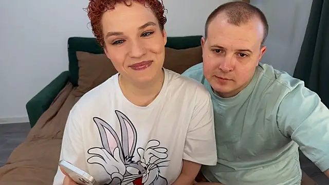 Snapshot of MrMrsRight chatting on May 22, 2026, 12:55 pm MrMrsRight online show from May 22, 2026, 12:55 pm