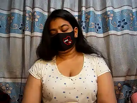 A-sweetgirl online show from January 25, 2025, 5:51 pm