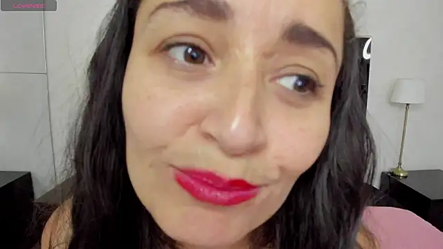  luna  sweet  online show from February 7, 2025, 9:47 am