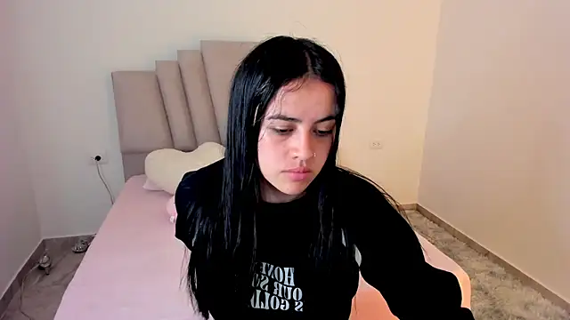 Snapshot of Alli_cooper chatting on March 10, 2025, 7:07 pm Alli cooper online show from March 10, 2025, 7:07 pm