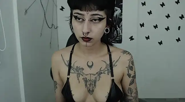 n0sferatus   online show from February 12, 2025, 5:37 am