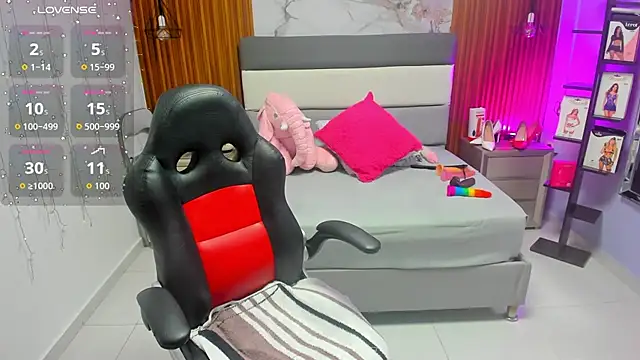 CATIAJONES online show from May 21, 2026, 6:48 pm
