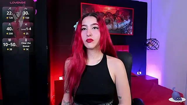 Snapshot of Megan_wolf1_ chatting on September 9, 2025, 3:28 am Megan wolf1 online show from September 9, 2025, 3:28 am