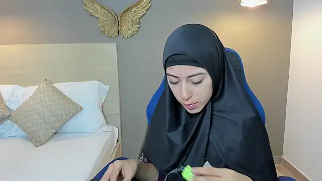 Snapshot of chaymae_nah_ chatting on December 7, 2024, 3:14 am chaymae nah online show from December 7, 2024, 3:14 am