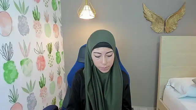 Snapshot of chaymae_nah_ chatting on December 12, 2024, 5:20 am chaymae nah online show from December 12, 2024, 5:20 am