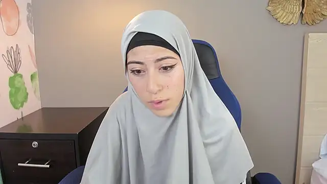 Snapshot of chaymae_nah_ chatting on December 14, 2024, 8:56 am chaymae nah online show from December 14, 2024, 8:56 am