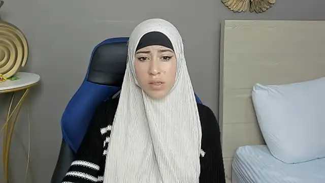 Snapshot of chaymae_nah_ chatting on December 28, 2024, 5:02 am chaymae nah online show from December 28, 2024, 5:02 am