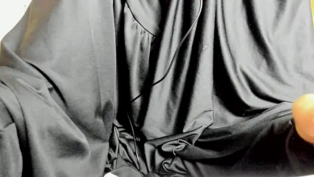 Snapshot of chaymae_nah_ chatting on October 22, 2025, 6:46 am chaymae nah online show from October 22, 2025, 6:46 am