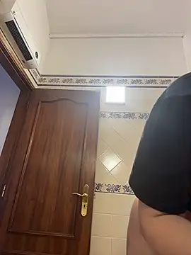 Snapshot of rafamarianoofc chatting on January 14, 2026, 1:39 pm rafamarianoofc online show from January 14, 2026, 1:39 pm