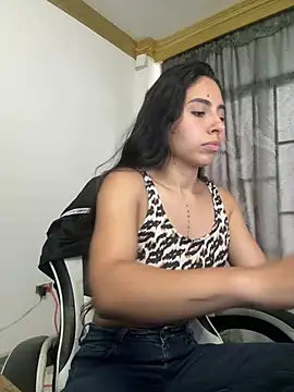 bella-black online show from April 16, 2026, 1:23 pm