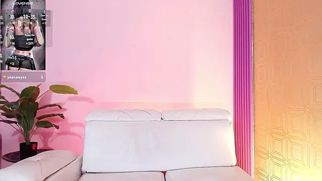 ABRILFACCINI online show from March 12, 2025, 2:12 pm