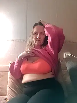 Evelina cute online show from January 28, 2025, 10:01 pm